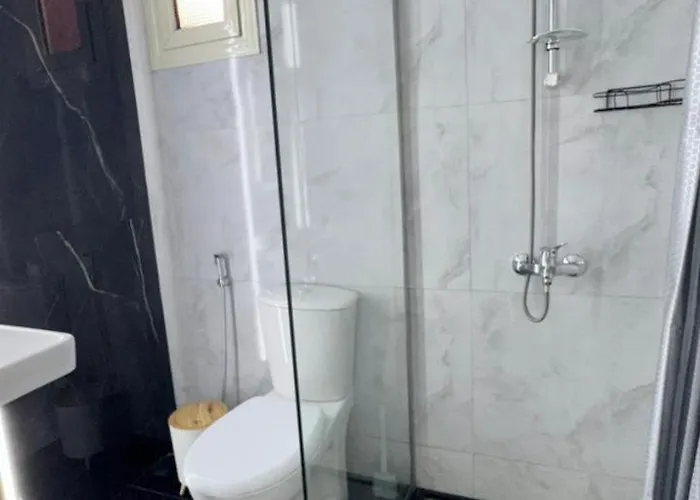 с дизайнерским ремонтом до моря 10минут с видом на горы и закат Appartement *